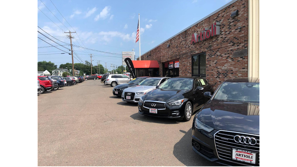 Artioli Chrysler Dodge Ram | 525 Enfield St, Enfield, CT 06082 | Phone: (860) 698-4183