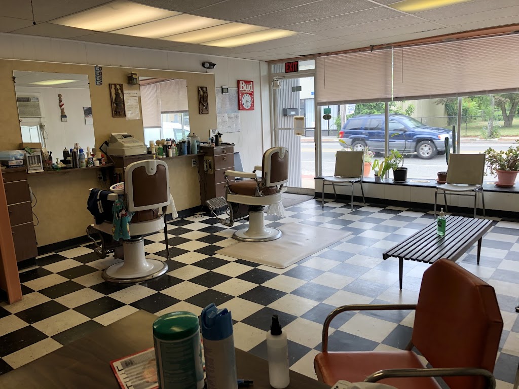 Brunos Barber Shop | 81 Carleton Ave # A, Islip Terrace, NY 11752 | Phone: (631) 581-9237