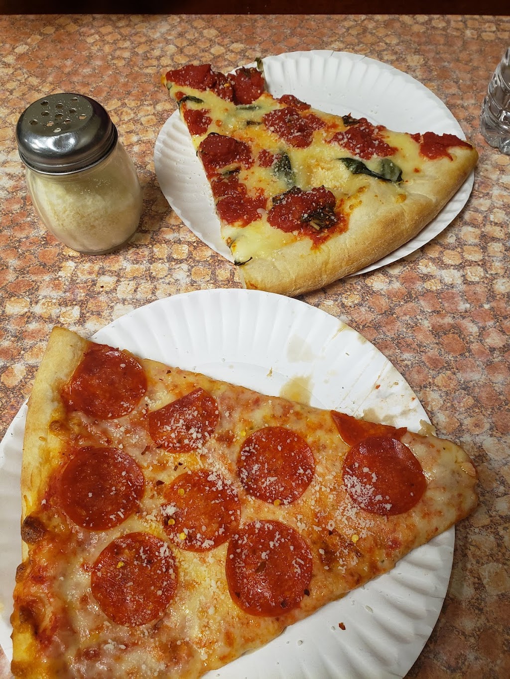 Pudgys Pizza & Pasta | 66 Main St, Pine Bush, NY 12566 | Phone: (845) 744-2800
