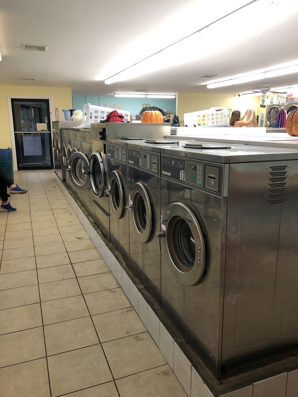 Laundry Room | 10 Clark Pl, Mahopac, NY 10541 | Phone: (845) 628-1525