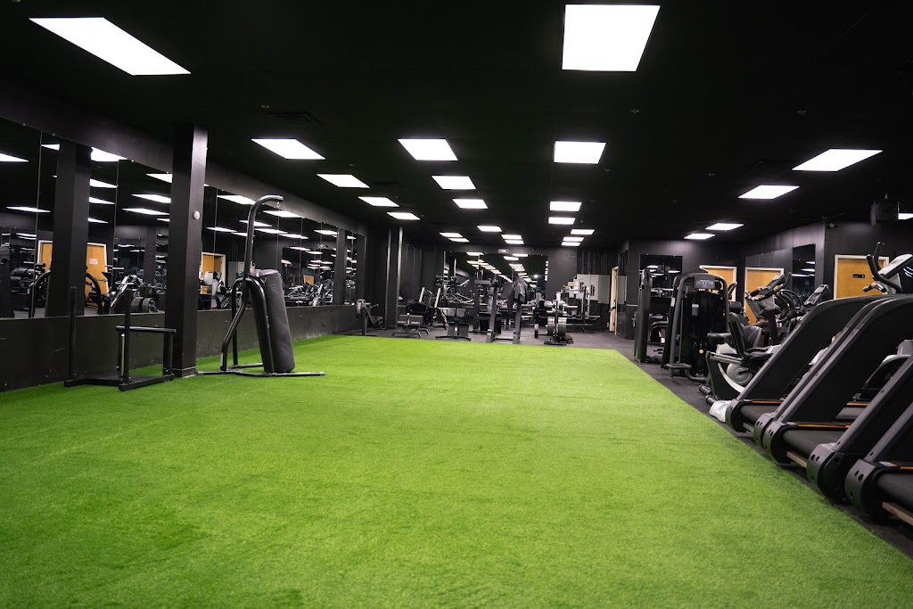 Arsens Gym | 24/7 Stratford, Ct | 300 Long Beach Blvd, Stratford, CT 06615 | Phone: (203) 590-9898