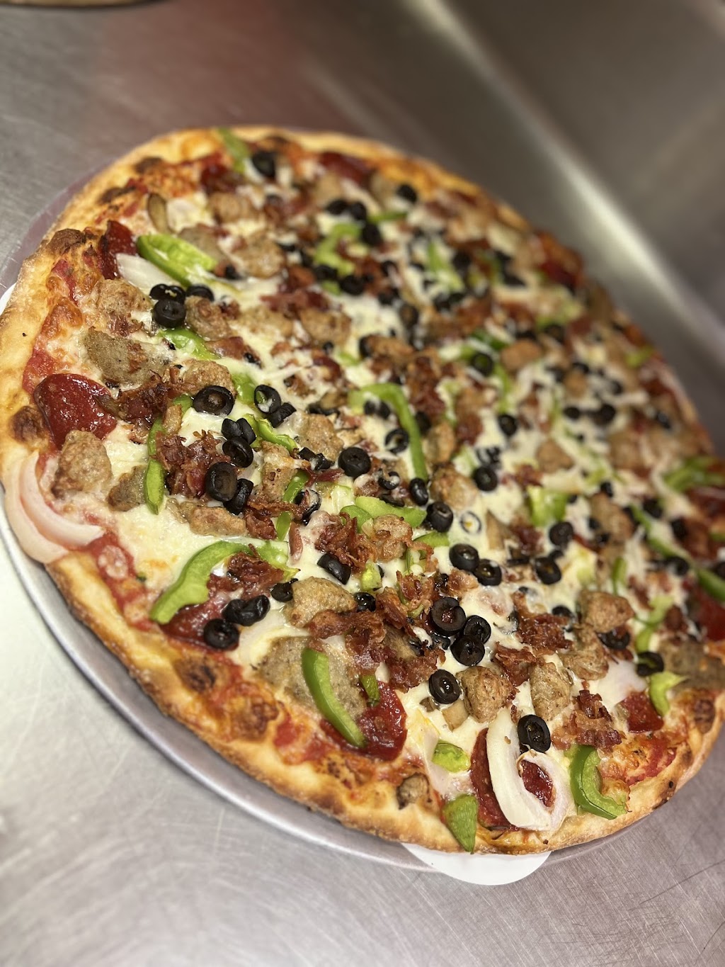 Giovannis Pizzeria&Grill | 714 West St, Southington, CT 06489 | Phone: (860) 621-2299