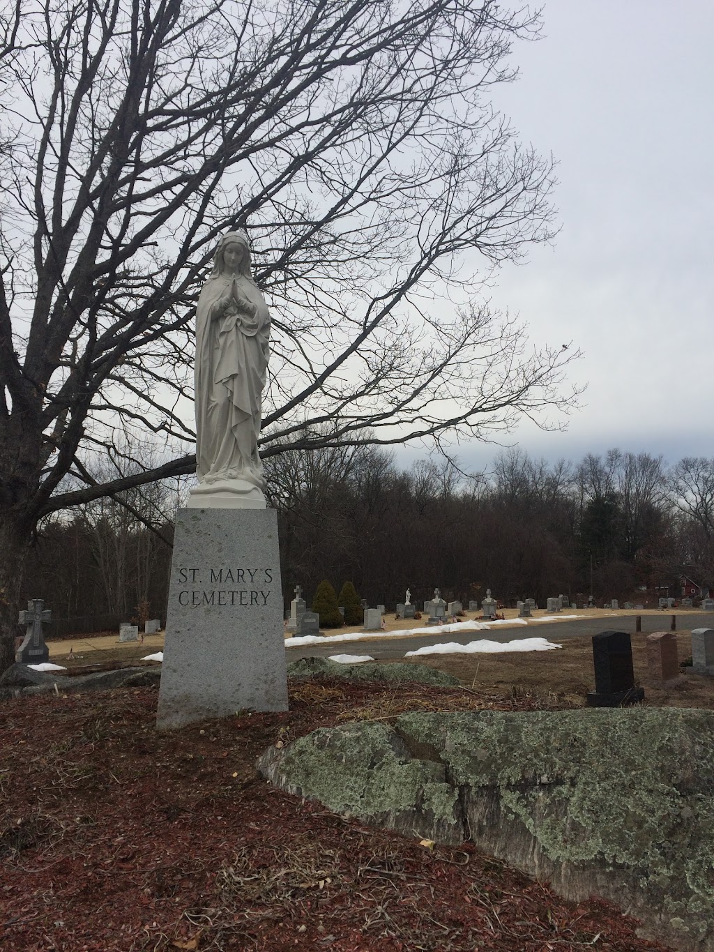 Saint Marys Cemetery | 44 Poland Brook Rd, Terryville, CT 06786 | Phone: (860) 583-4697