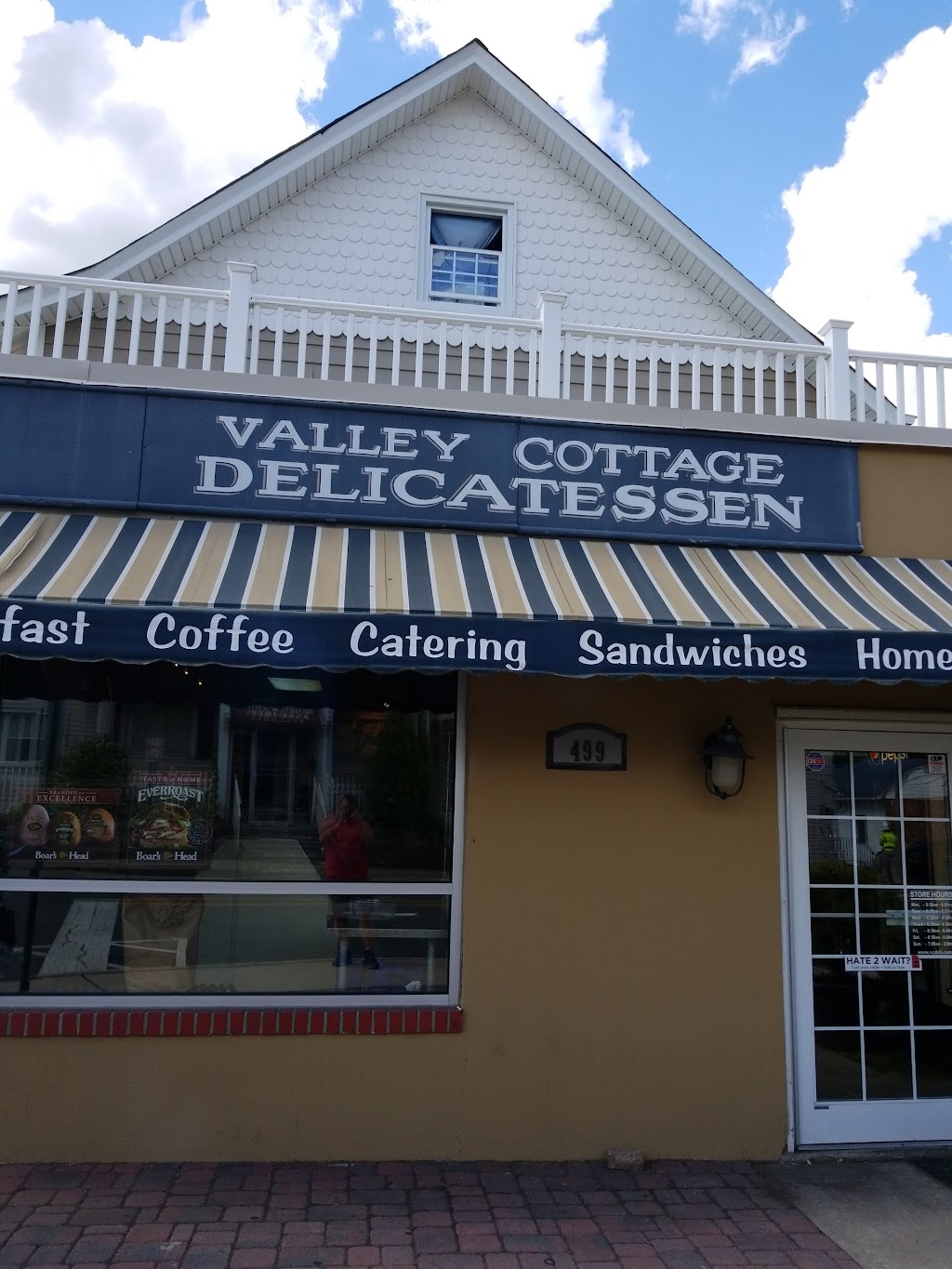 Valley Cottage Deli & Catering | 499 Kings Hwy, Valley Cottage, NY 10989 | Phone: (845) 268-7132