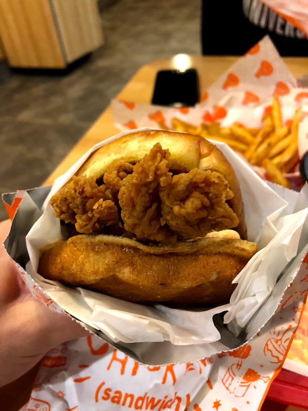 Popeyes Louisiana Kitchen | 508 E Main St, Patchogue, NY 11772 | Phone: (631) 730-7236