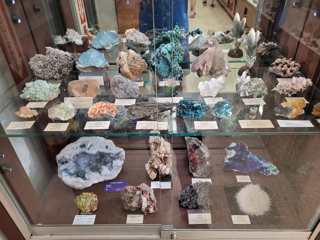 Franklin Mineral Museum Inc | 32 Evans St, Franklin, NJ 07416 | Phone: (973) 827-3481