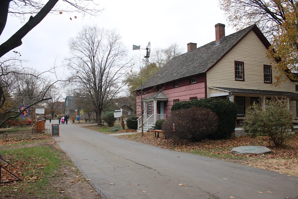 Queens County Farm Museum | 73-50 Little Neck Pkwy, Queens, NY 11004 | Phone: (718) 347-3276