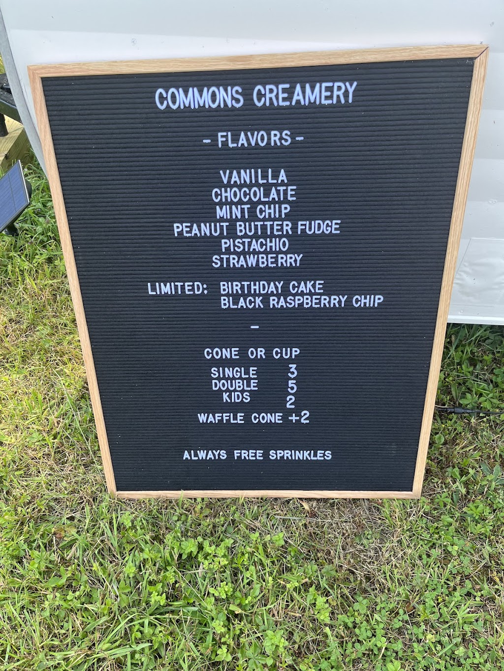 The Commons Creamery | 16 Edgar Ln, Greentown, PA 18426 | Phone: (570) 225-9302
