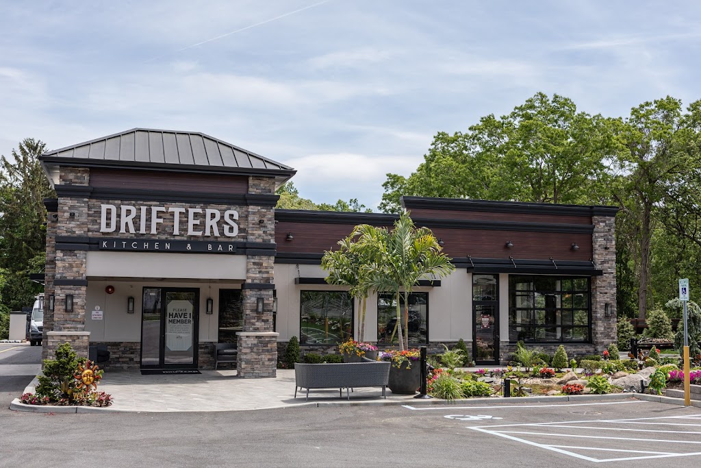Drifters Kitchen and Bar | 1600 Middle Country Rd, Ridge, NY 11961 | Phone: (631) 775-8888