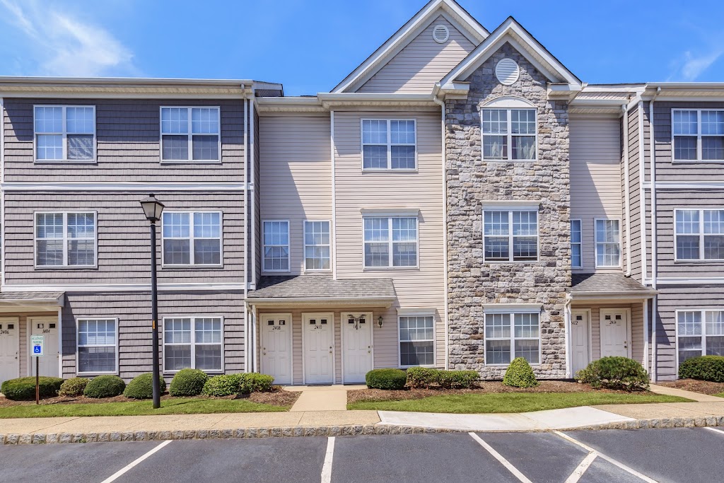 Amber Grove Apartments | 1100 Deer Path, Lakewood, NJ 08701 | Phone: (732) 901-9990