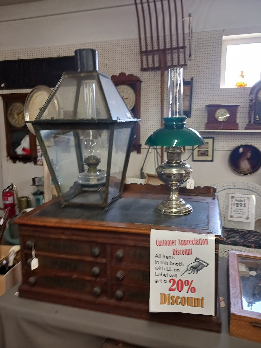 Lamplighter Antiques | 109 County Rd 38, Bainbridge, NY 13733 | Phone: (607) 967-8172