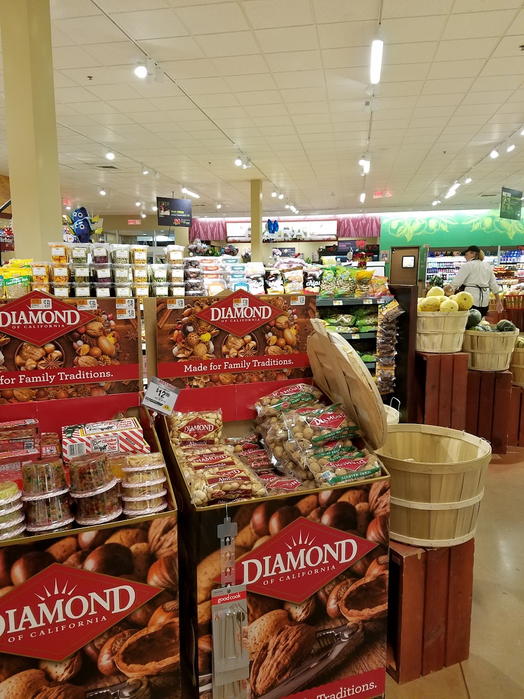 Big Y World Class Market | 22 Spencer Plains Rd, Old Saybrook, CT 06475 | Phone: (860) 395-0511