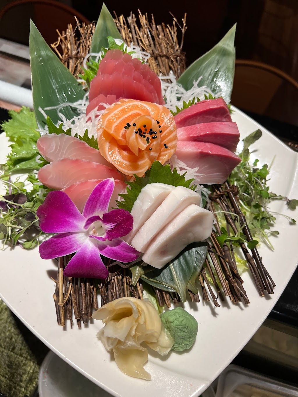 Mira Sushi Restaurant Queens | 153-11 Union Tpke, Queens, NY 11367 | Phone: (718) 380-7777