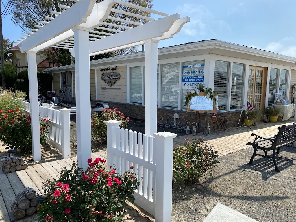 Boathouse Marina Event Space& Ice Cream Store | 77 Island Pkwy W, Harbor Isle, NY 11558 | Phone: (516) 431-9147