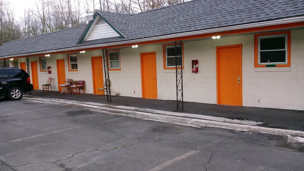 Orange Lake Motel | 427 S Plank Rd, Newburgh, NY 12550 | Phone: (845) 564-1770