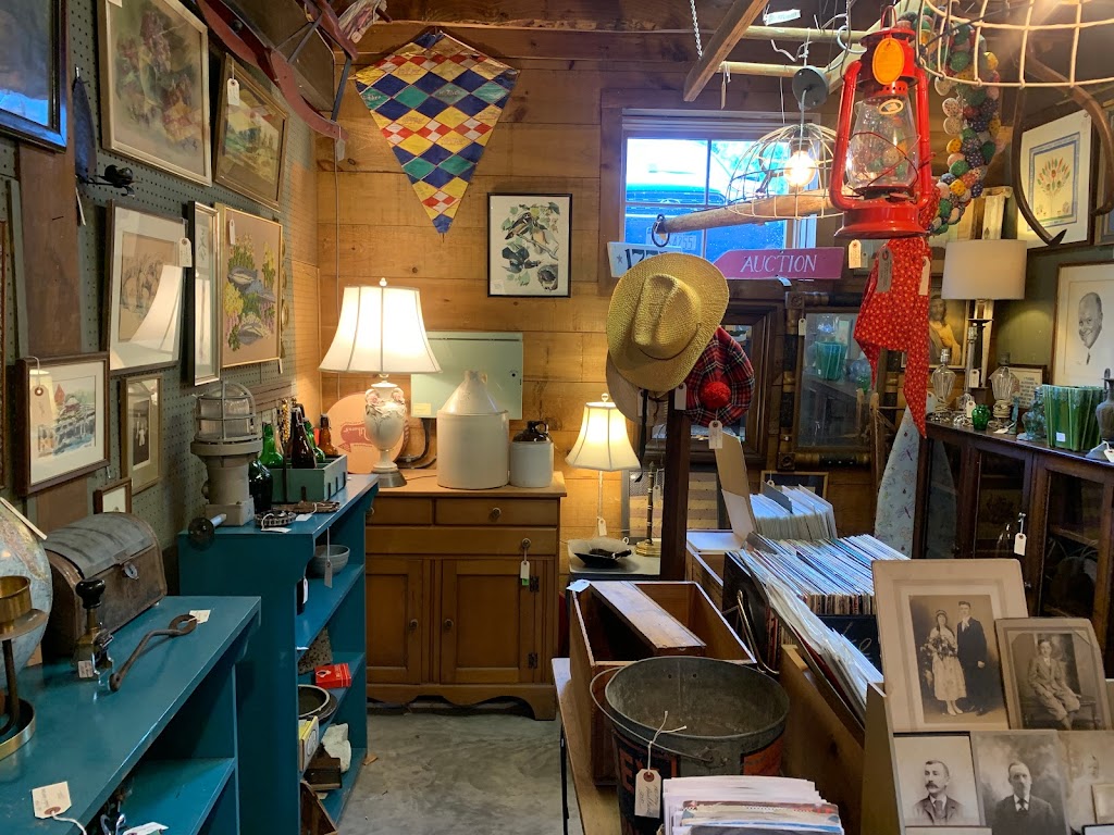 Antiques On Main | Water St Market, New Paltz, NY 12561 | Phone: (845) 255-3976