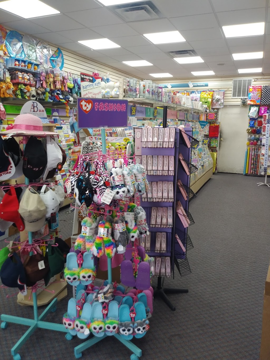 Lakeville Stationery | 2036 Lakeville Rd, North New Hyde Park, NY 11040 | Phone: (516) 354-6643