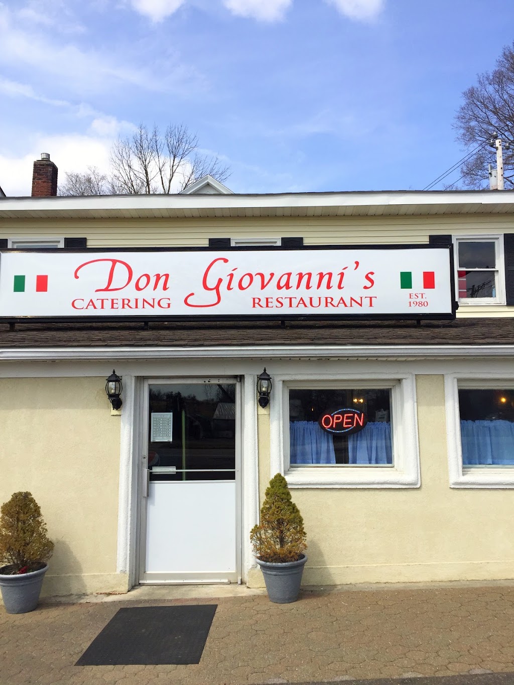 Don Giovannis Restaurant | 227 East St, Morris, CT 06763 | Phone: (860) 567-0869