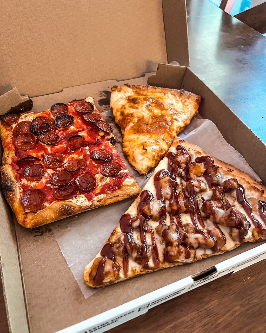 Catuscos Pizza | 336 Depot Rd, Huntington Station, NY 11746 | Phone: (631) 629-4872