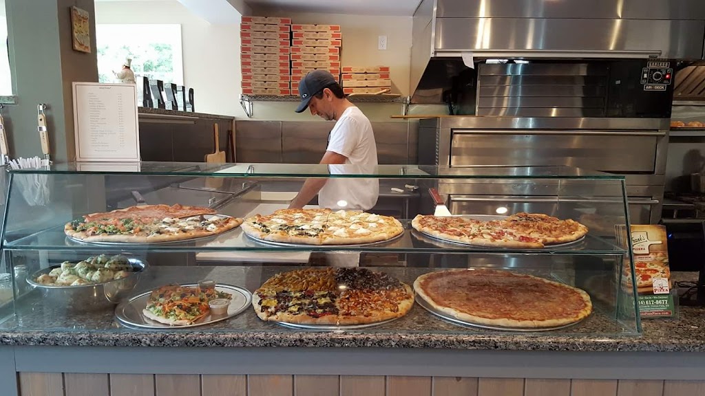 Franks Pizzeria | 2 W Cross St, Croton Falls, NY 10519 | Phone: (914) 617-8677