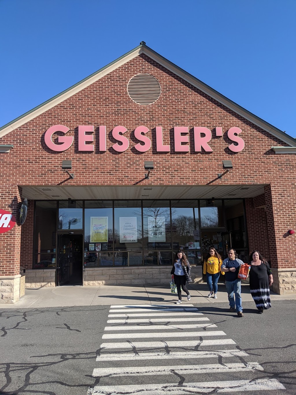 Geisslers Supermarket | 95 S Rd, Somers, CT 06071 | Phone: (860) 749-7339