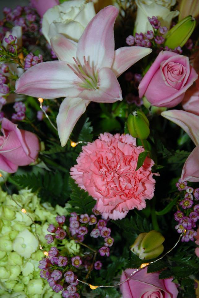 Atkins Farms Flower Shop | 1150 West St, Amherst, MA 01002 | Phone: (413) 256-8188