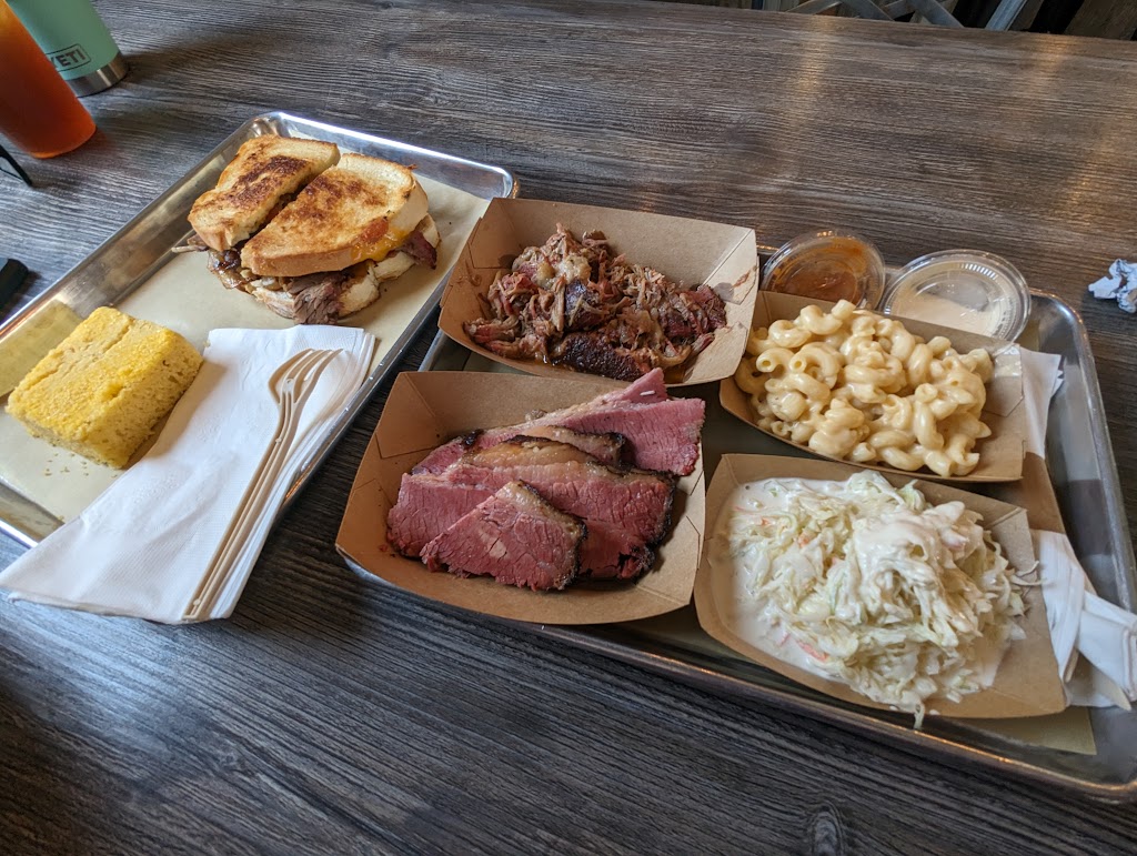 Maple Tree BBQ | 820 W Main St, Riverhead, NY 11901 | Phone: (631) 727-2819