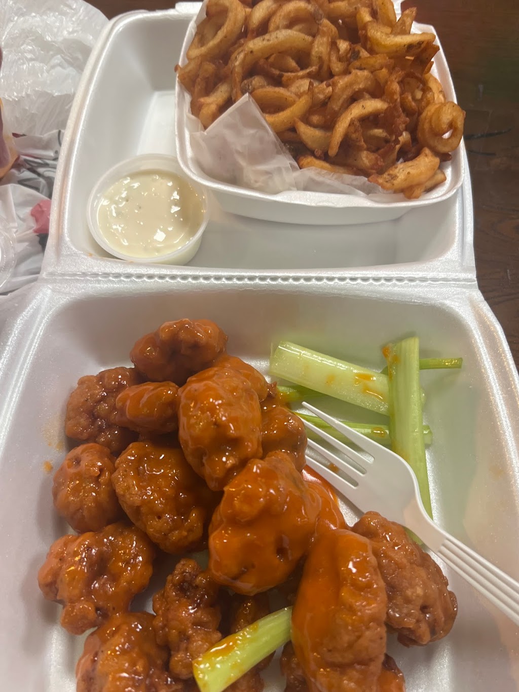 Planet Wings | 2 S Central Ave, Spring Valley, NY 10977 | Phone: (845) 573-9464