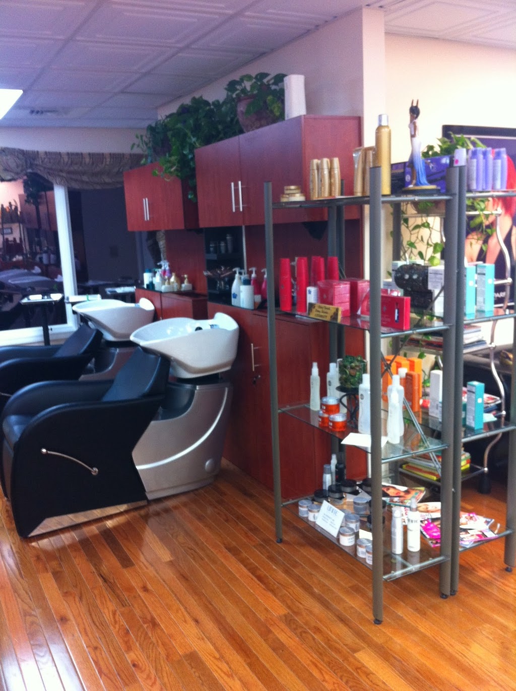 Hairs Talent / GinaCurl | 30 Main St, East Haven, CT 06512 | Phone: (203) 466-1246