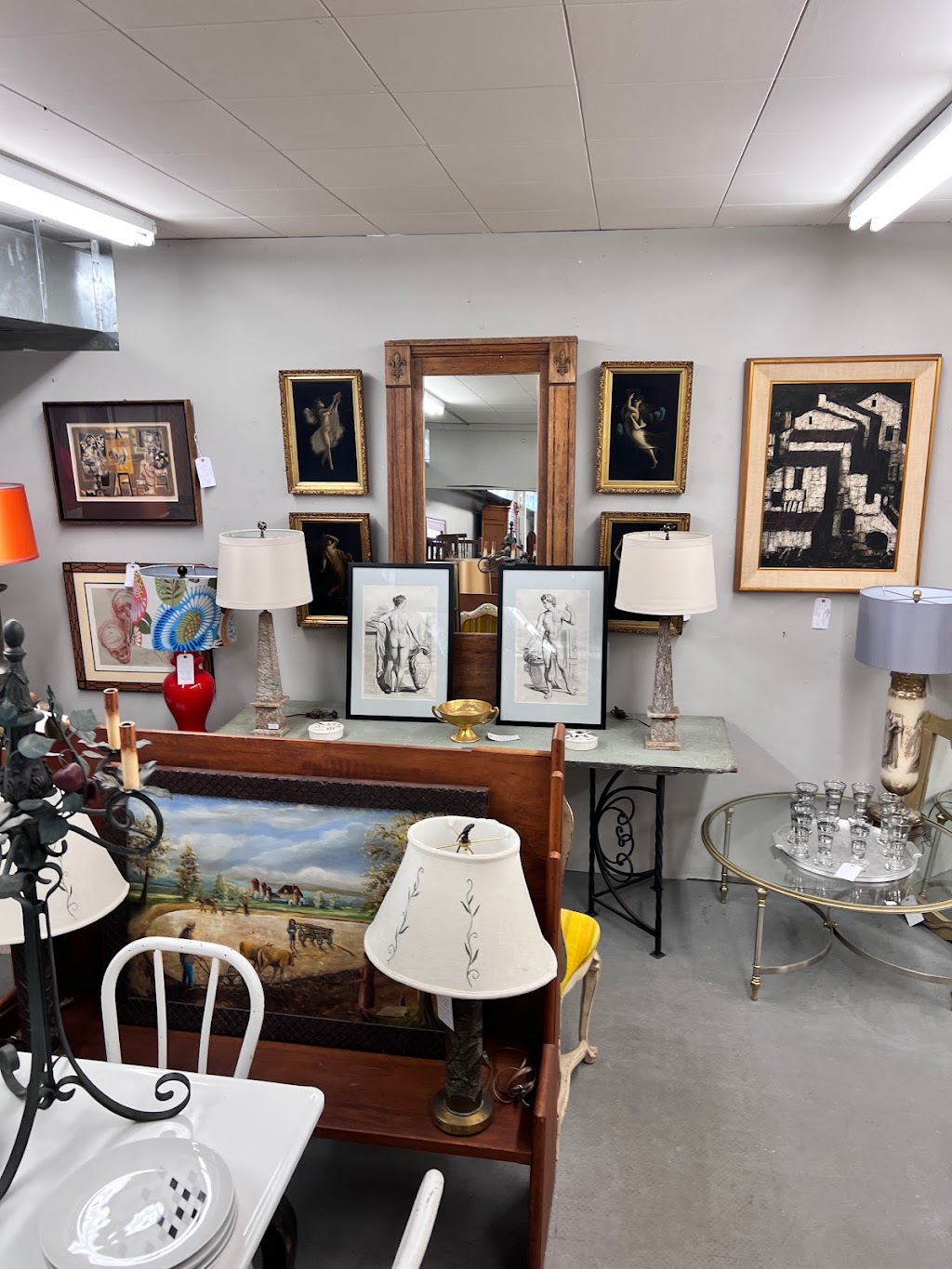 Montage Antiques | 25 Main St, Millerton, NY 12546 | Phone: (860) 485-3887