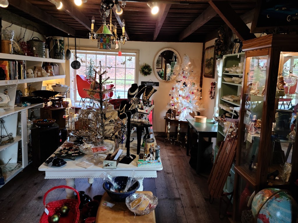 The Shops at Marlborough Barn | 45 N Main St, Marlborough, CT 06447 | Phone: (860) 295-1114