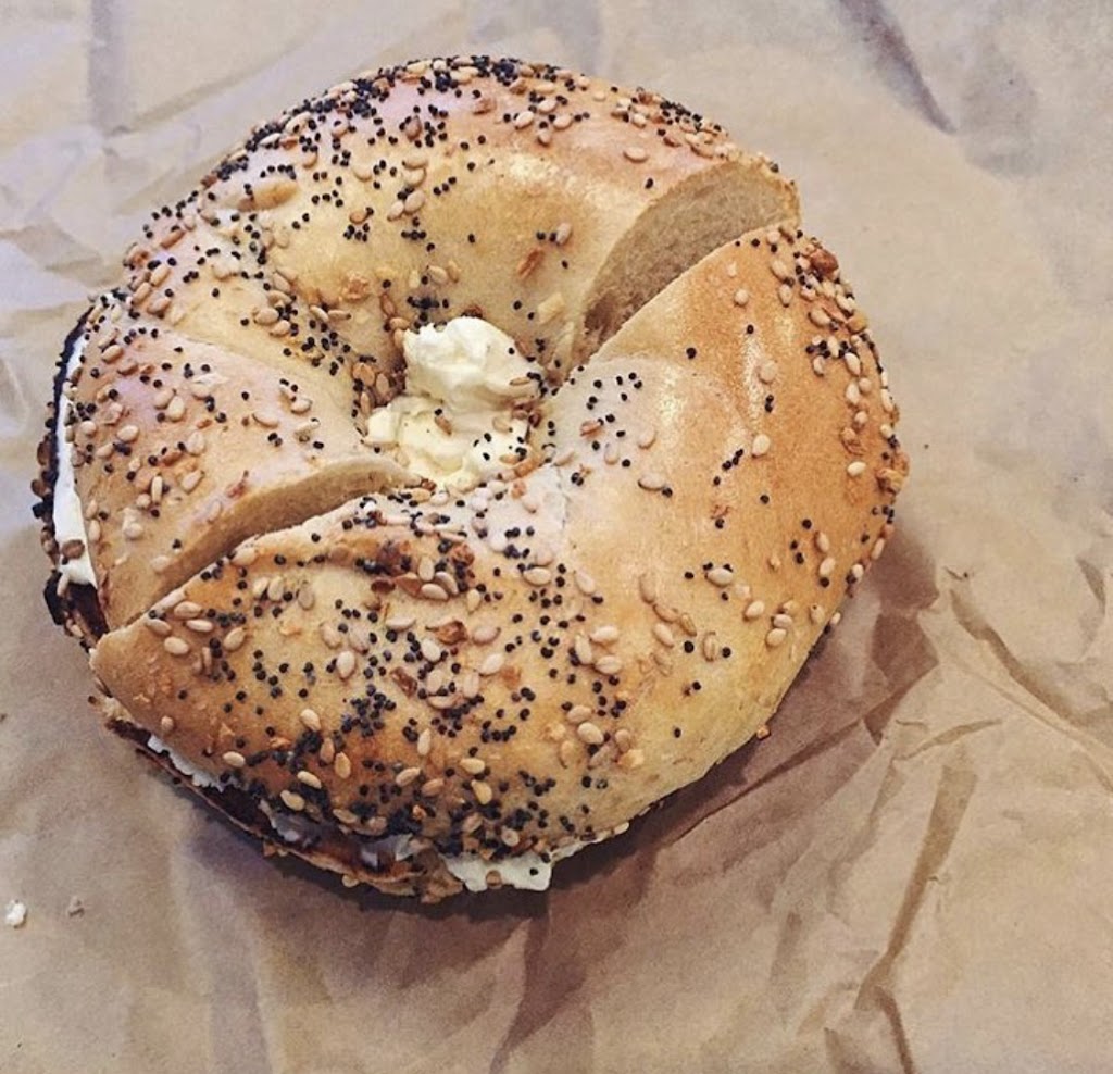 Deans Hot Bagels | 391 Piaget Ave, Clifton, NJ 07011 | Phone: (973) 246-9067