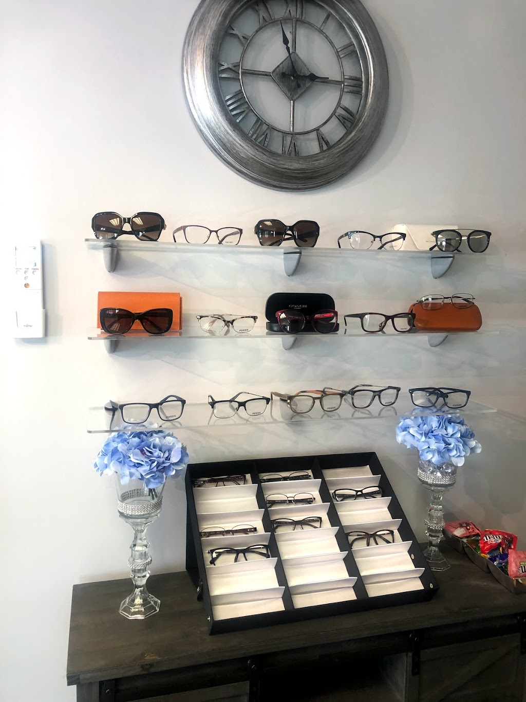 Soto Optical - Eyeglass Store | 35 South Main Street Suite B, US-5, East Windsor, CT 06088 | Phone: (860) 550-4561