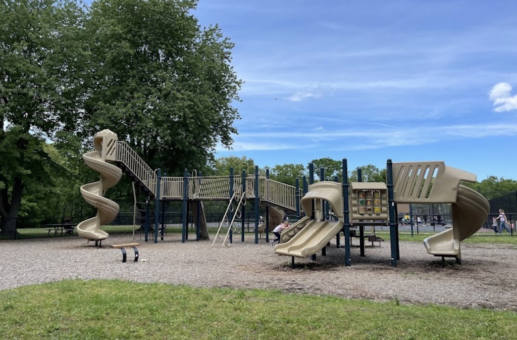 Terry Farrell Park | Wolf Hill Road and, Old Country Rd, Huntington Station, NY 11746 | Phone: (631) 351-3089