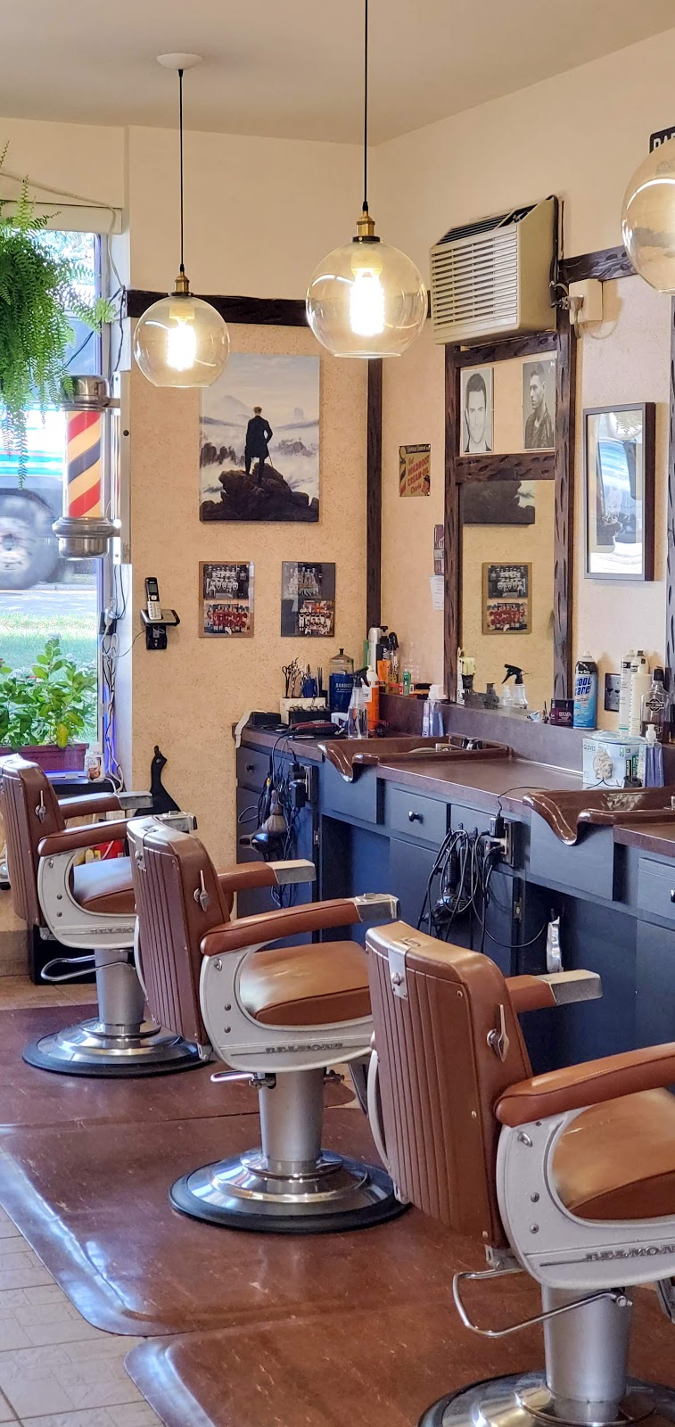 Carmines Barber Shop | 966 Kinderkamack Rd, River Edge, NJ 07661 | Phone: (201) 262-2100