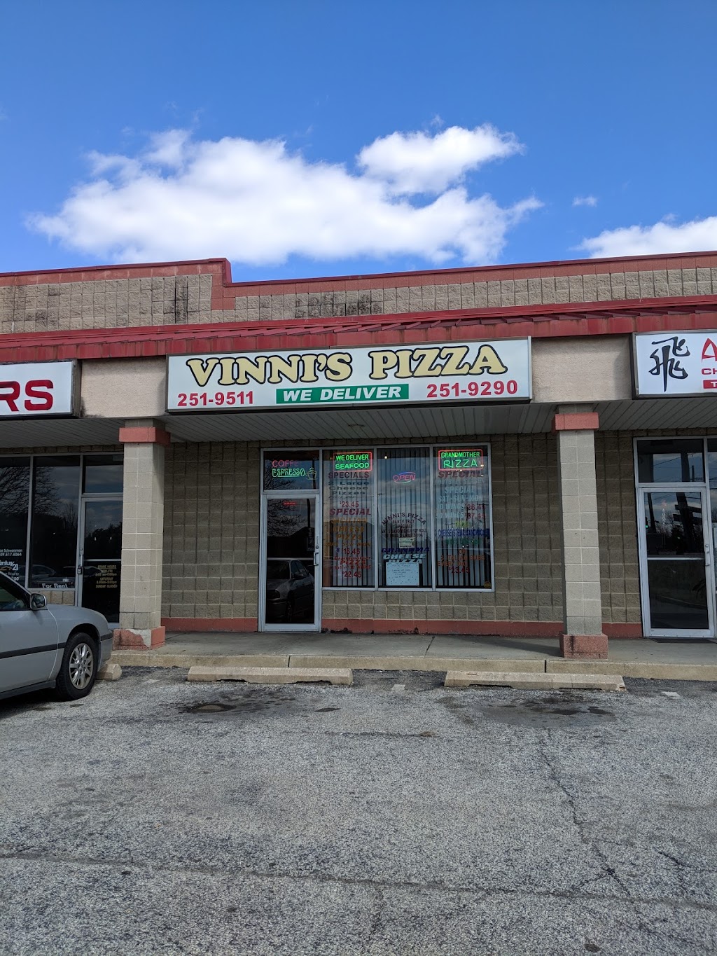 Vinnis Pizza | 3 E Lecato Ave, West Deptford, NJ 08086 | Phone: (856) 251-9511