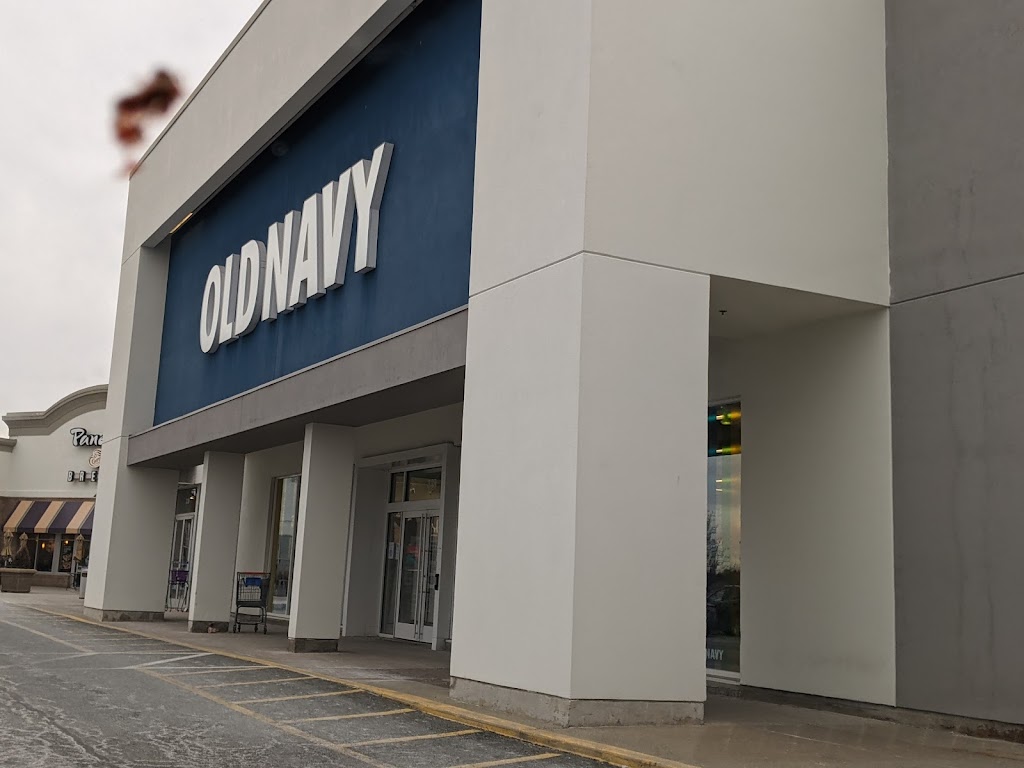 Old Navy | 339 Russell St Ste A20, Hadley, MA 01035 | Phone: (413) 341-5114