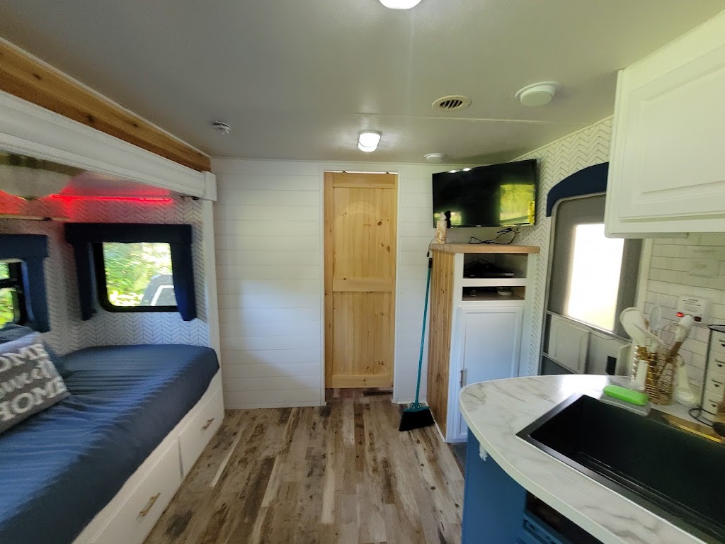 luxury Camper Rentals | Soundview Dr, Shoreham, NY 11786 | Phone: (516) 885-6298