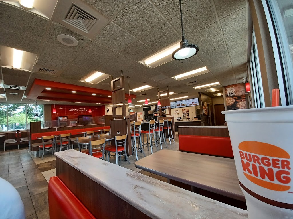 Burger King | 8575 New Falls Rd, Levittown, PA 19054 | Phone: (215) 945-1489