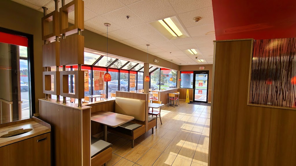 Burger King | 102 Weston St, Hartford, CT 06120 | Phone: (860) 241-0664