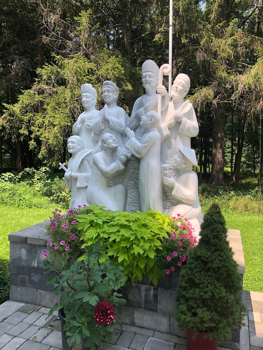 Đền Thánh Mẫu LaVang New York-Shrine of Our Lady of Lavang | 70 Carmelite Dr, Middletown, NY 10940 | Phone: (201) 889-1544