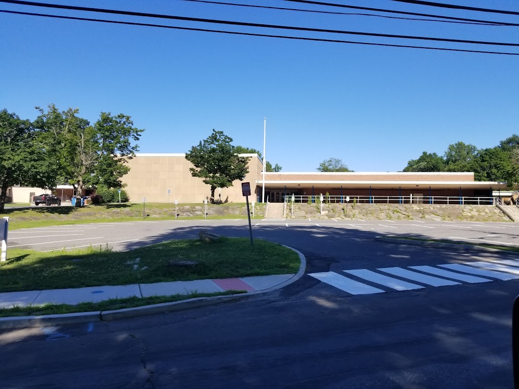 Newfield Elementary School | 345 Pepper Ridge Rd, Stamford, CT 06905 | Phone: (203) 977-4282