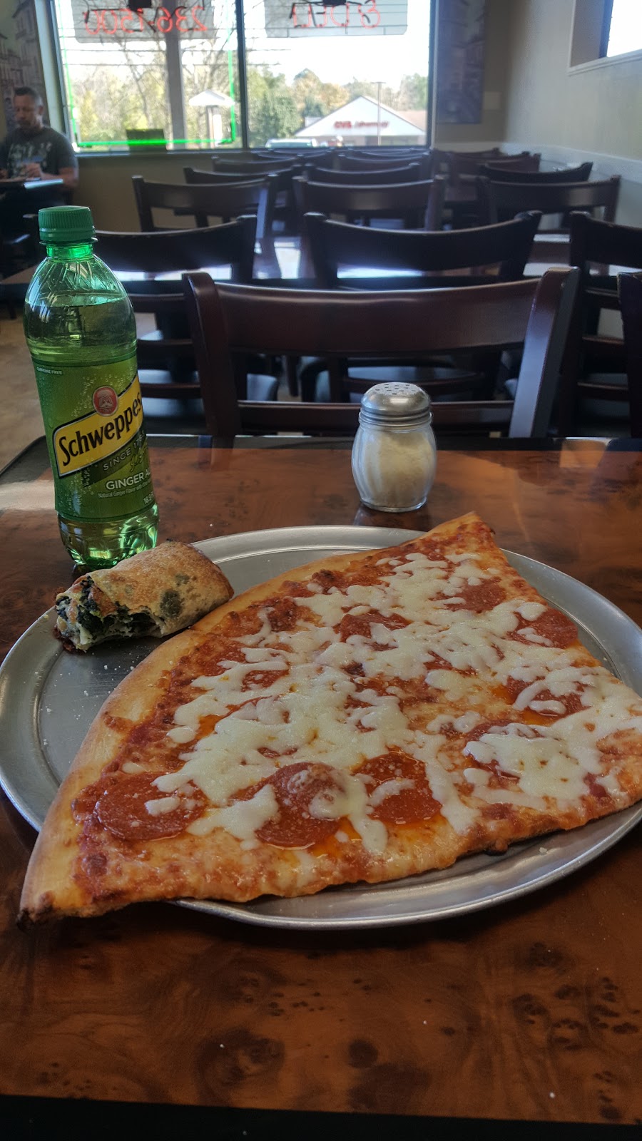 Marlo Pizzeria | 1447 Rte 9W, Marlboro, NY 12542 | Phone: (845) 236-1500