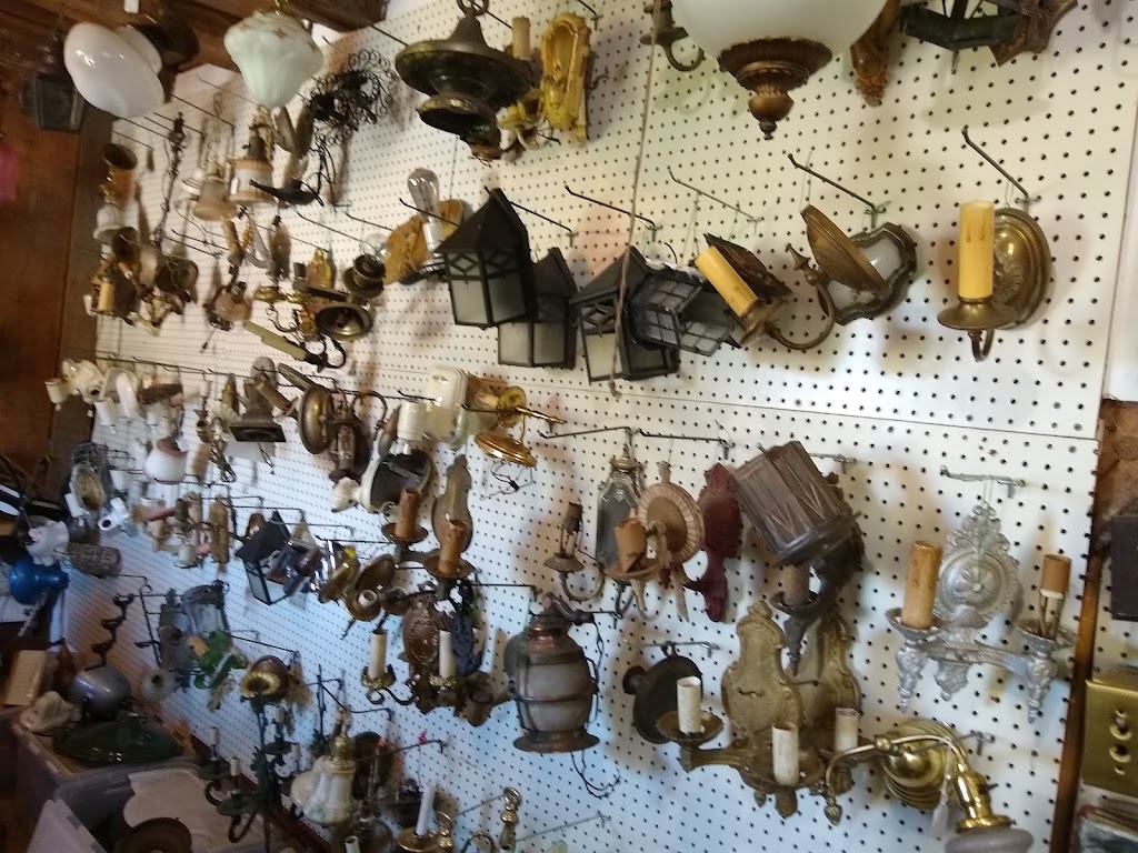 Architectural Antiques | 3080 Bedminster Rd, Perkasie, PA 18944 | Phone: (215) 795-2616