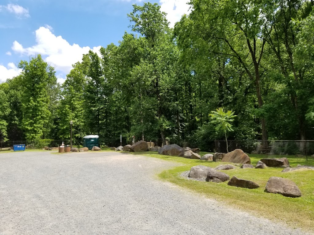 Rocky Top Dog Park | 3806-4118 NJ-27, Princeton, NJ 08540 | Phone: (732) 329-4000 ext. 7671