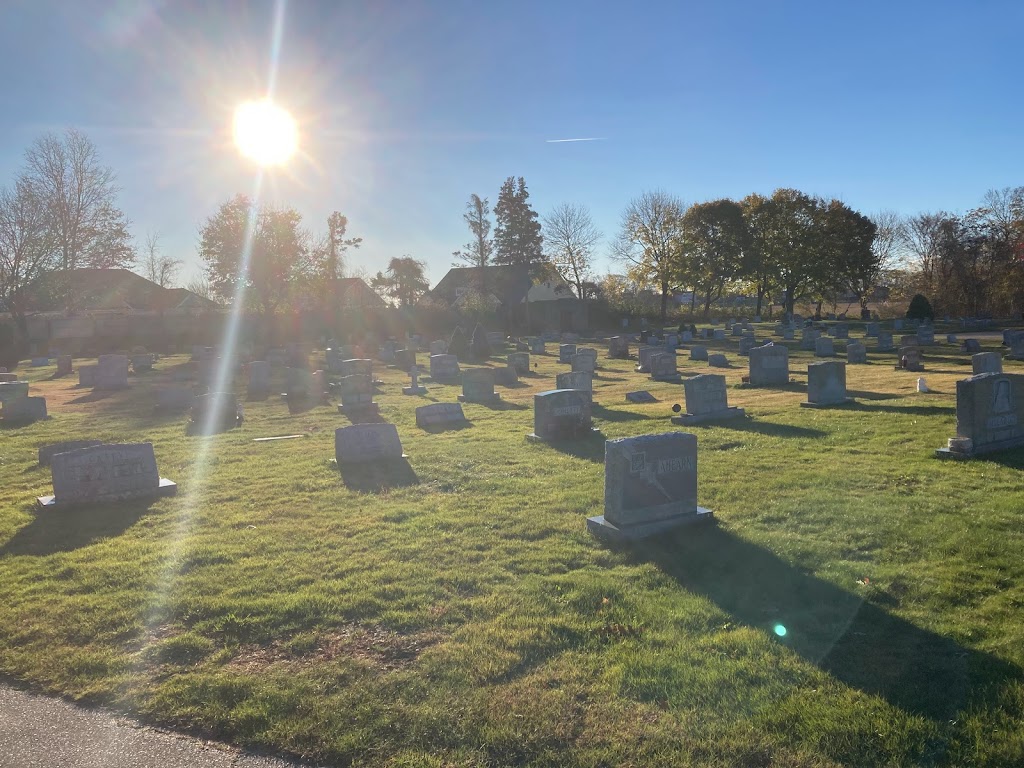 St. Marys Cemetery | Beach Park Rd, Clinton, CT 06413 | Phone: (860) 669-8512