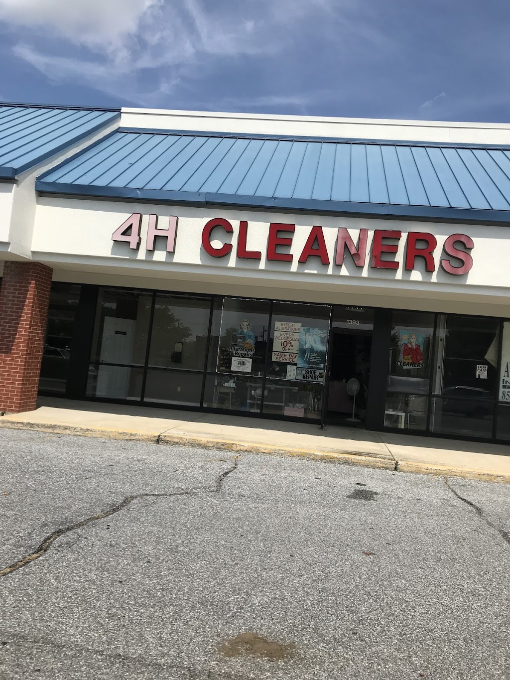 4-H Dry Cleaners | 1393 Blackwood Clementon Rd, Clementon, NJ 08021 | Phone: (856) 782-9660