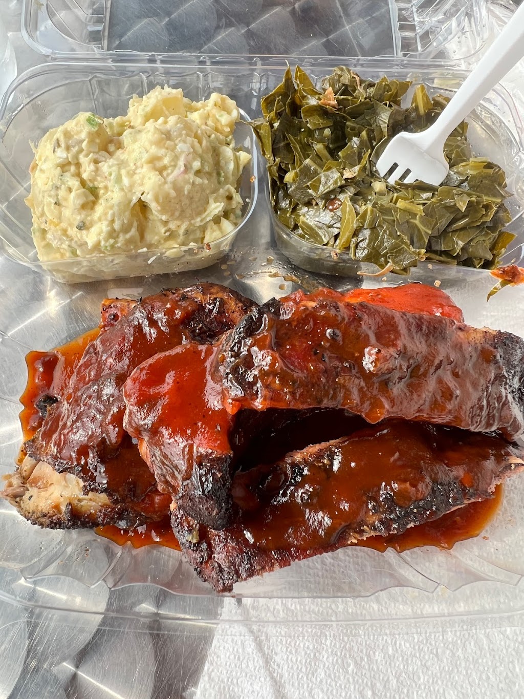 Christine’s House of Kingfish Barbecue | 926 US-206, Shamong, NJ 08088 | Phone: (609) 268-3600