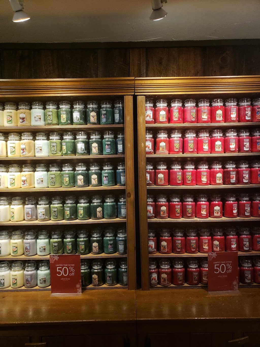 Yankee Candle | 475 Pittsfield Rd, Lenox, MA 01240 | Phone: (413) 499-3626