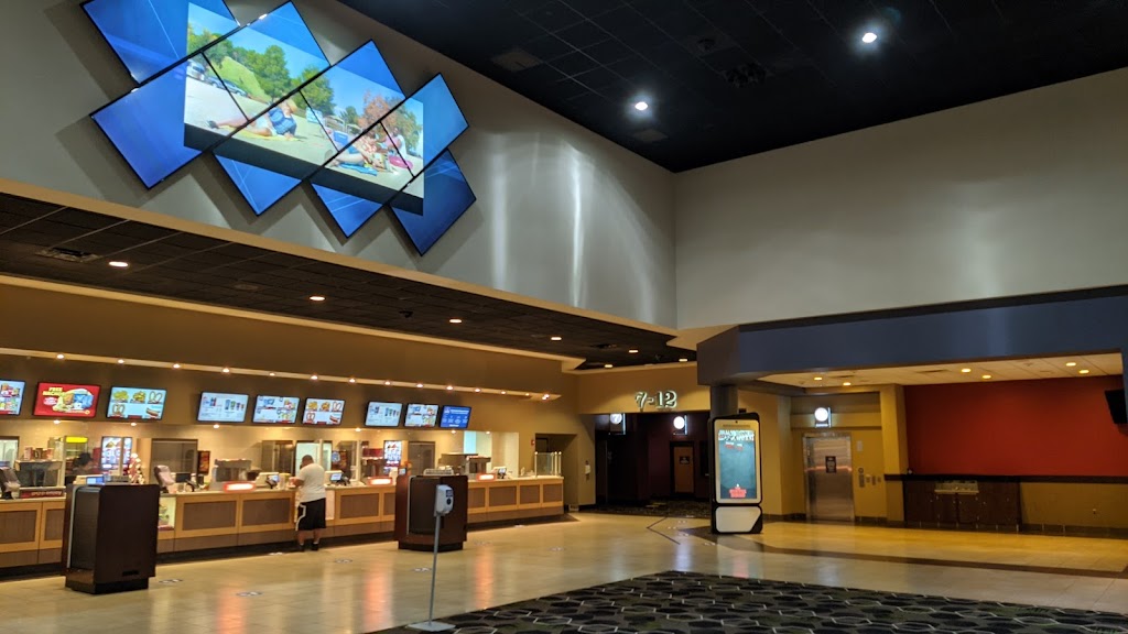 Showcase Cinema de Lux Ridge Hill | 29 Fitzgerald Street, Yonkers, NY 10710 | Phone: (800) 315-4000